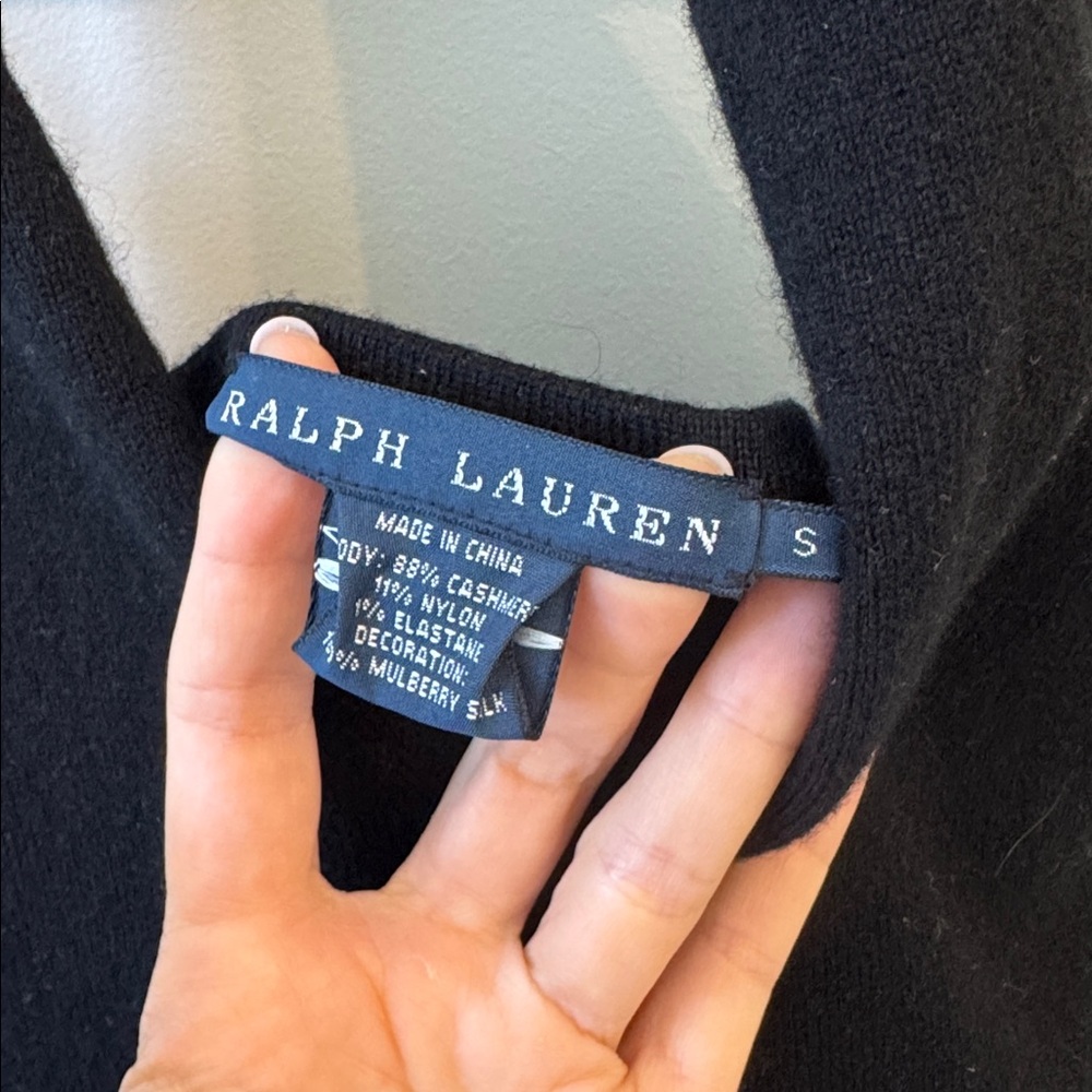Ralph Lauren Black Halter Keyhole Neck Top - Picture 3 of 3
